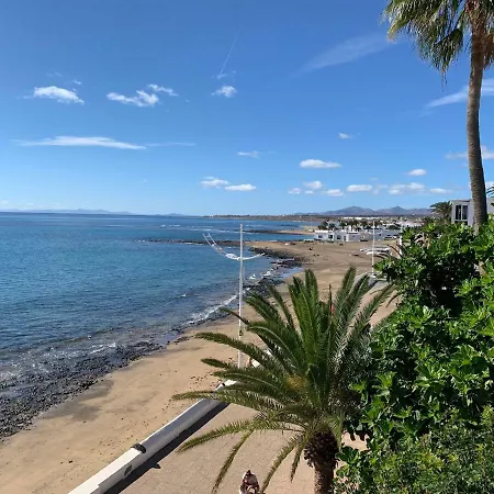 Lanzarote Frente Al Mar 公寓 *