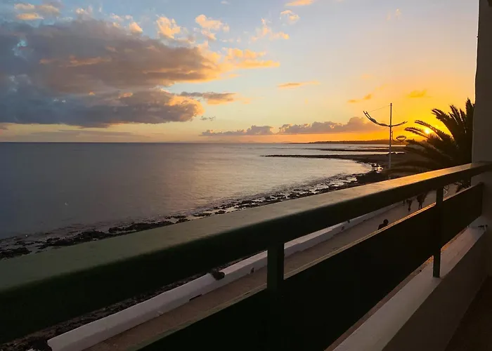Daire Lanzarote Frente Al Mar *